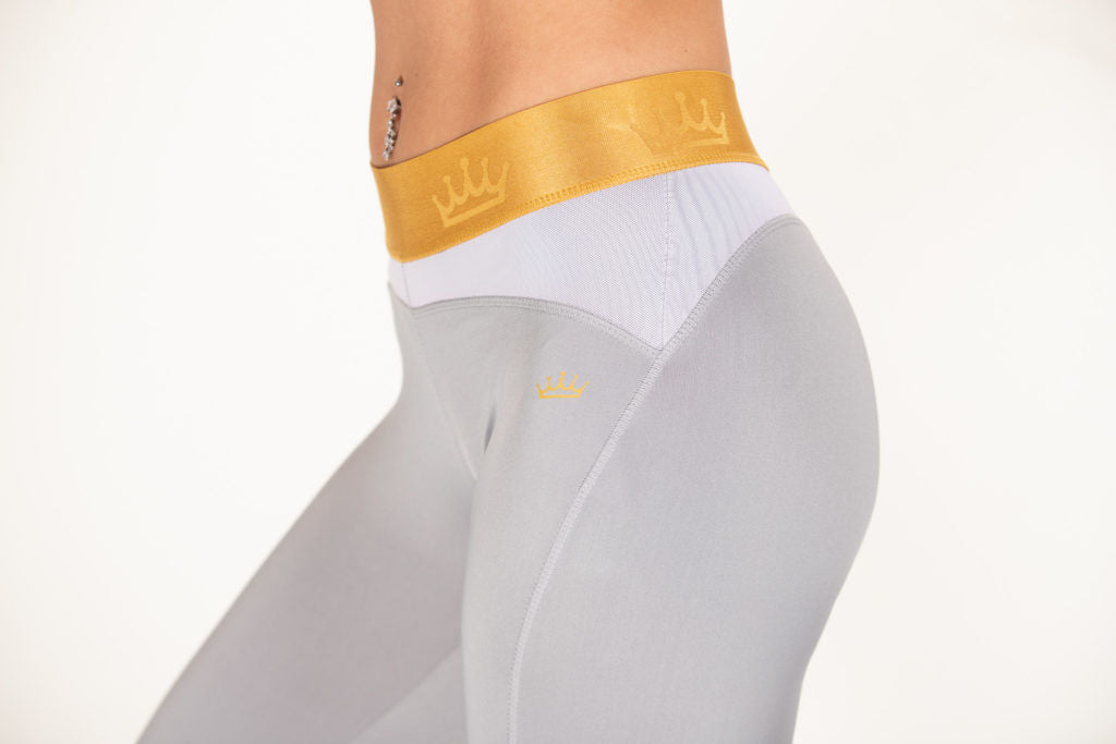 all-stars-squat-queen-leggings-3-4-booty-shaping-in-grau-weiss-und-mint-weiss image 3