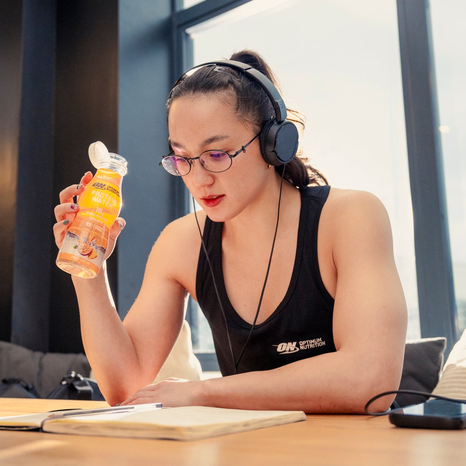 optimum-nutrition-gold-standard-protein-water-whey-isolat-drink image 3