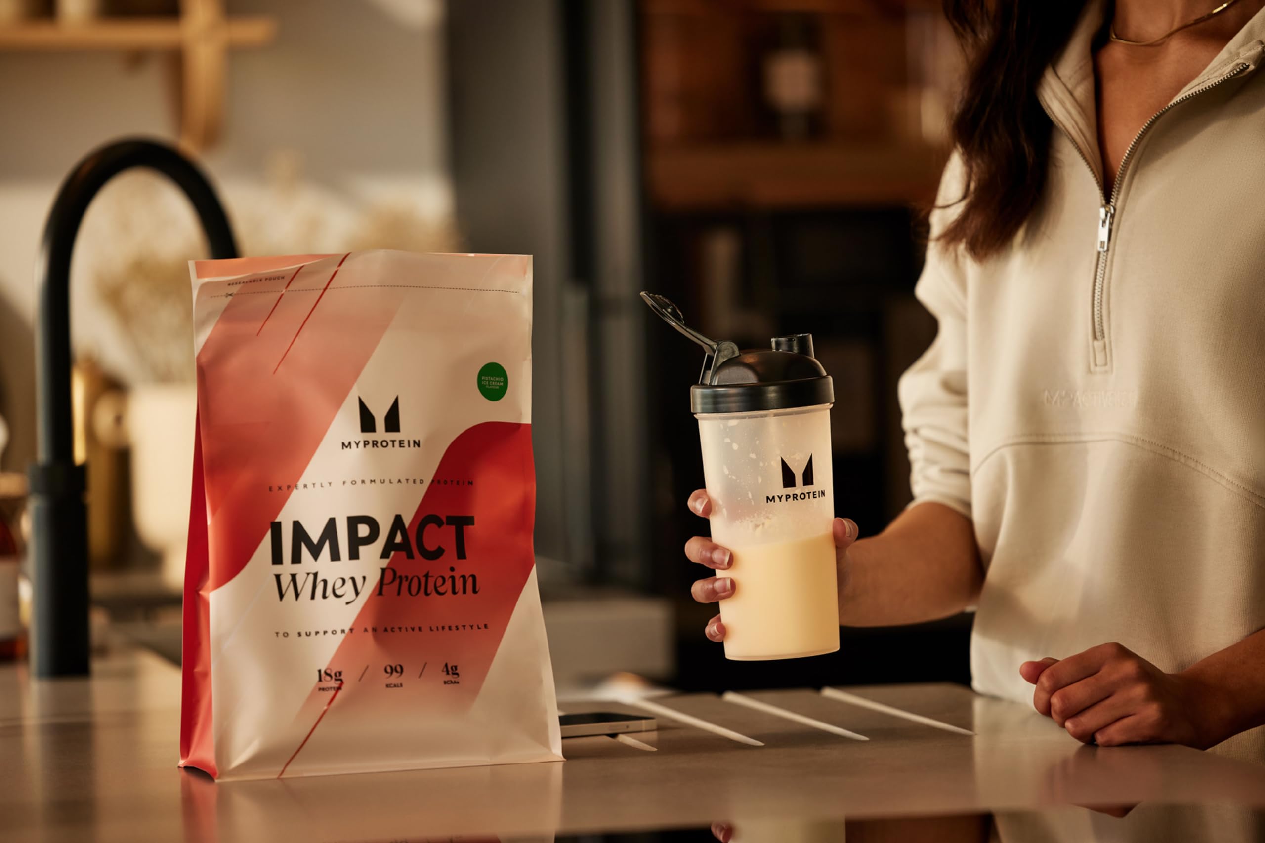 myprotein-impact-whey-protein-chocolate-smooth-2-5-kg-23-g-protein image 3